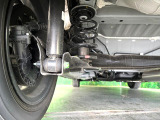 お車を安心してお乗りいただく為には、足回りの定期点検が欠かせません。サービスサポート(有償保証)では無料点検もご提供しており、安心のカーライフをお過ごしいただけるサポート体制が整っています。