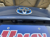 バックカメラが付いているので後方確認が非常にしやすいです。今や運転初心者も熟練者も必須装備!ついていて損はないですね♪