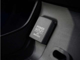 ◆12V電源ソケット◆スマートフォンの充電等にも便利な電源ソケット!使いやすい場所に装備されています。