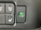 ★ECONスイッチ★ エコドライブを加速しよう!スイッチをONにすると、運転の仕方によるロスを抑え込み燃費をよくするようクルマが頑張ります(*^ー^*)燃費向上にチャレンジ♪