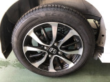 【アルミホイール】純正のアルミホイールがついてます!足元が引き立ち、車の印象がより良くなります!