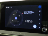 メーカー装着の8インチディスプレイオーディオを装備しております。