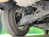 お車を安心してお乗りいただく為には、足回りの定期点検が欠かせません。サービスサポート(有償保証)では無料点検もご提供しており、安心のカーライフをお過ごしいただけるサポート体制が整っています。