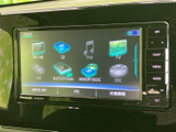 FM・AMやSD、Bluetooth Audioなど、複数の音源を選べるオーディオ画面です。使いたいメディアを画面から選択でき、普段の移動中も好みに合わせた音楽を楽しめます。