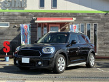 当店では、BMW MINIを中心に個性的な車の販売をしております。見ているだけでも楽しい車を展示してますので、遊びがてらにてもご来店下さい。写真画像を見ていただくとオリジナルの整備内容がご確認で出来ます。