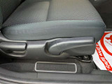 運転者にとっては日々使用することとなる運転席です。運転席が快適だと運転に集中することができますね。