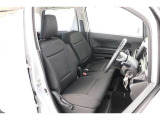 ■車内クリーニング■専門スタッフが見えないところまで徹底洗浄!車内のニオイもリフレッシュ!目に見えないところまで美しくがモットーです。だから、当店の中古車は内装にも自信があります!