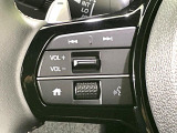 【ステアリングスイッチ】運転中、前方から目線をそらすことなく、オーディオ等の操作が可能な便利機能!安心&快適なドライブを演出してくれます♪