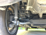 お車を安心してお乗りいただく為には、足回りの定期点検が欠かせません。サービスサポート(有償保証)では無料点検もご提供しており、安心のカーライフをお過ごしいただけるサポート体制が整っています。