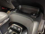 運転席・助手席シートヒーター付き♪お尻や腰回りを温めてくれますよ(^^♪