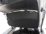 ◆トノカバー装備◆荷室を覆い保護してくれるカバーを装備!。プライバシー保護にも役立ちます。