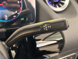 メモリー付きパワーシートが装備されている車両はシートの位置・ドアミラーの角度・ハンドルの位置を3名まで記憶出来ます。