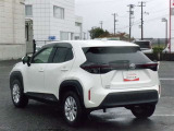明るく広々、落ち着いた店内では、中古車のご検討・ご購入のほか、携帯電話(au)の購入等、様々なご相談に幅広く応えていきます♪