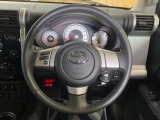 【純正革巻きステアリング】上質な革を使用することで、手にしっかり馴染みとても運転しやすいハンドルです♪