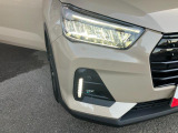 LEDヘッドランプ標準装備