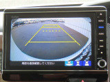 【バックカメラ装備済み】駐車の際の心強い味方!ガイドを見て確認しながら駐車できるので安全です。