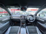 XC40 T4 AWD Rデザイン 4WD 
