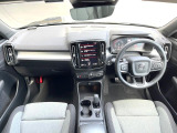 XC40 B4 モメンタム 