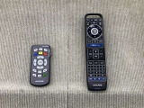 後席モニター用リモコンです。