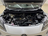 トヨタ中古車「まるごとクリーニング」施工済。エンジンルームを専用洗剤で洗浄!高圧&スチーム洗浄も行います。樹脂部分も艶出し剤でピカピカです☆☆