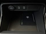 ワイヤレス充電器♪対応スマホならコードいらずで充電可能です♪