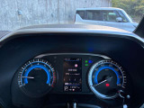 様々な車両情報を表示してくれる、アドバンスドドライブアシストディスプレイがついています