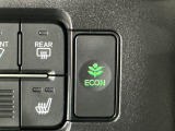 ★ECONスイッチ★ エコドライブを加速しよう!スイッチをONにすると、運転の仕方によるロスを抑え込み燃費をよくするようクルマが頑張ります(*^ー^*)燃費向上にチャレンジ♪