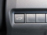 パワーバックドア装着車です。