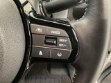 【アダプティブ・クルーズ・コントロール】予め設定した車速内でクルマが自動的に加減速。 前走車との適切な車間距離を維持しながら追従走行し、高速道路でのドライバーの疲労を軽減してくれる嬉しい機能付♪