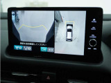 ◆マルチビューカメラシステム◆運転席から見づらい前後左右を、ナビ画面の映像で確認。見通しの悪い交差点や狭い道でのすれ違い、駐車などをサポートします。