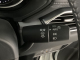 オートライトはレバーをAUTOの位置にすると周囲の明るさに応じて自動で点灯/消灯します。