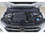 2.0L TDIエンジン:低回転から力強い走りを実現。優れた経済性と環境性能で、気持ちいい走りをどこまでも楽しめます!