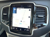 【9インチタッチスクリーン純正HDDナビ】「Apple Car Play」「Android Auto」対応のボルボ先進ナビゲーション「SENSUS」。最新地図データへ無料更新してお渡しします。