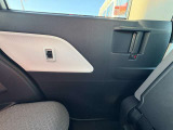 ☆お車についた傷やヘコミ、事故の修理もハヤシにお任せください。自社鈑金工場で修理ができますの安心です☆