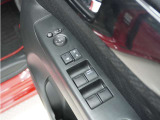 ◆パワーウィンドウスイッチ◆運転席から全席の窓の開閉操作を行うことが出来いつでも換気ができます!