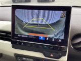 バックカメラも装備しております。車庫入れの苦手なお客様も安心!重宝してくれます!