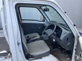 運転席・助手席の様子です!