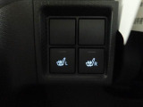 運転席と助手席にはシートヒーターも付いています!