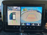 :車を上から見下ろしたような映像や、前後左右の確認ができるパノラミックビューモニター機能付きです。