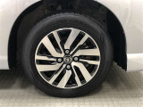 14インチ純正アルミホイール(165/65R14)装着です。