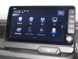 ナビゲーションは純正9インチメモリーナビ(LXU-242NBi)を装着しております。AM、FM、CD、DVD再生、Bluetooth、音楽録音再生、フルセグTVがご使用いただけます。