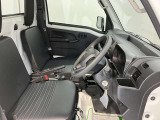 中古車は一物一価、同じようなお車でも、整備状況、外内装の状態など様々です。