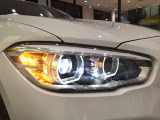 エンジェルアイ、イカリングと呼ばれるBMWのライトの正式名称は「コロナリング」です。一目でBMWとわかる伝統のデザインです。
