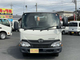 デュトロ  2t 全低床 6速AT 荷台床鉄板張り