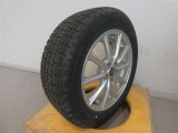 R6年式冬タイヤ205/55R16ダンロップ製です。