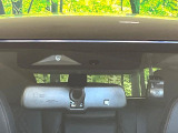 【三菱e-Assist】走行中に前方の車両等を認識し、衝突しそうな時は警報とブレーキで衝突回避と被害軽減をアシスト。より安全にドライブをお楽しみいただけます。