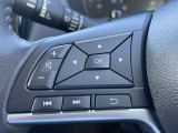 手元のスイッチでオーディオ操作出来ます☆視線をずらさなくて良いので安全運転にも一役かっていますね♪