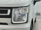 LEDヘッドライトは、点灯の瞬間から最大光量を発揮し、突然暗くなるトンネルなどでの安定感を高めます。
