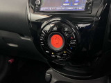 オートエアコンで快適な車内温度を演出してくれます!