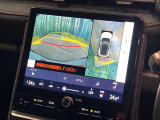 【パノラミックビューモニター】専用のカメラにより、上から見下ろしたような視点で360度クルマの周囲を確認することができます☆死角部分も確認しやすく、狭い場所での切り返しや駐車もスムーズに行えます。